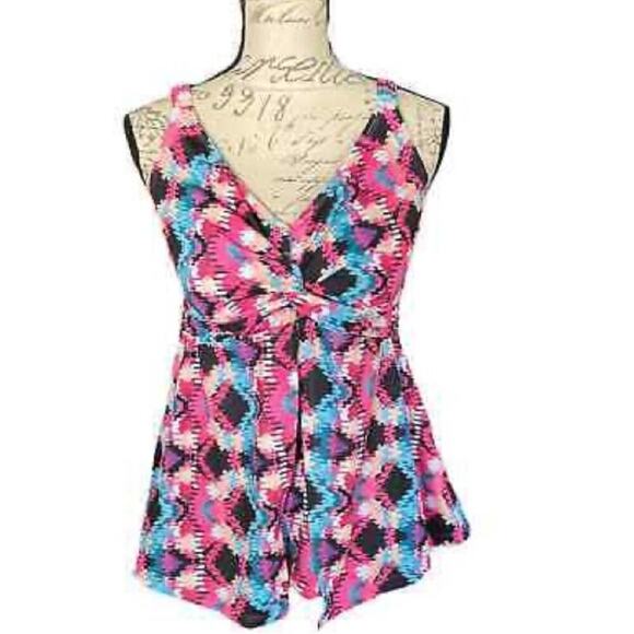 2/$25 Sz 12 Large BloomChic Geometric Contrast Twist Split Hem Tankini Top only - Picture 3 of 5